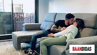 this fan met a spanish girl on tinder and totally hooked up.