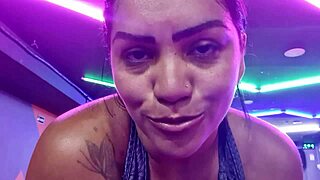 Ordinary workout in the gym becomes a rather hot foot play and pant demonstration