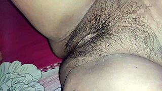 Wow! Indian BF and GF Get Wild in Steamy Action Together!