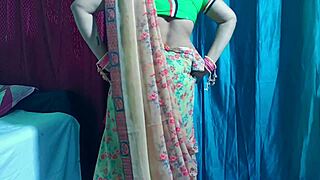 Desi Wife Komal Has Rough Sex with Neighbour Dever Before Valentines