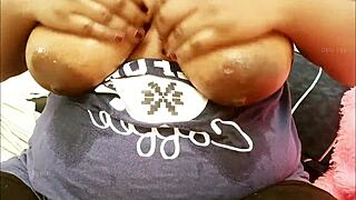 Sexy North Indian Girl FLASHING Her BOOBS Intensely!