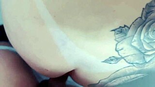 she called me into the restaurant bathroom and we fucked hard with ass shaking