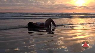 Beach day with wet messy feet and bikini fetish