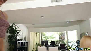 Toyed lesbo teen 18+ gets tongued in stockings