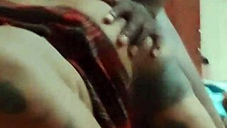 hey, watch this johannesburg whore toy her clit and pussy lips until she squirts 😏