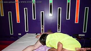 ladyboy lanta gives guy dirty massage lol 😜