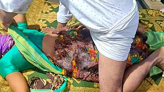 Desi couple gets down with steamy homemade banging in the village.