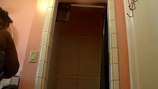 Sprchový sex vášeň