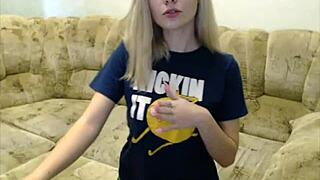 miss julia, cute latvian teen, ain't playing fortnite on avidcams com