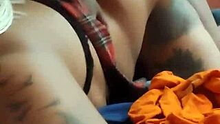 hey, watch this johannesburg whore toy her clit and pussy lips until she squirts 😏