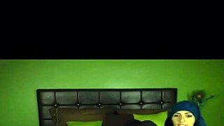 Feeling the passion as the cute arab hijabi twerks her big sexy ass.