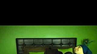 Feeling the passion as the cute arab hijabi twerks her big sexy ass.