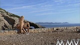 sexy blondie sucking cock on cliffs, so hot! 😍