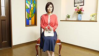 Married woman Sumiko Mitase in hot amateur action