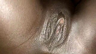 Gozando gostoso dentro da preta mas gostosa do brasil 😍