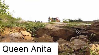 mulher batendo siririca ate gozar sozinha