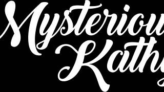 Damn! Young girls flash skinny legs in fitting room dare!