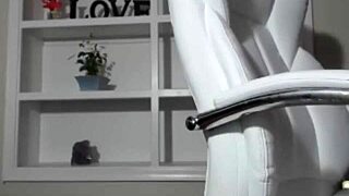 Amateur cam girls show off their skills in high definition.