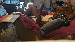 sweet ebony amateur with big ass and bouncing boobs sucking tits 😍