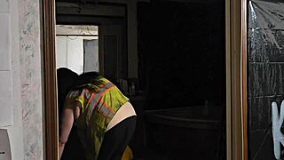 Contractor caught masturbating on the floor