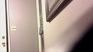 who let u sneak into my house like this?