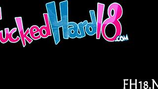 شوف الحلويات الـ18 سنة وهي يلعبوا ببعض