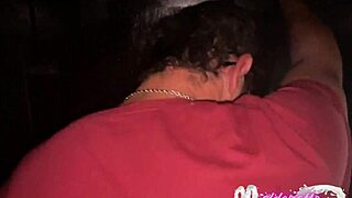 Sacanagem Entre Machos No Box De Um Dark Room Sexo Gay Revelando Muitas Formas De Prazeres