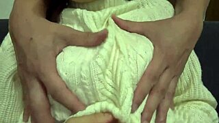 Wow! Japanese Hentai Babe Gets Hardcore in Public Anime Scene!