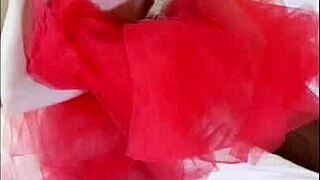 Odette's Red Bed Show with Teasing and Pussy Play 😘