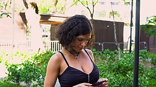 Bastidores do porno com uma gostosa.