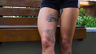 Bastidores do porno com uma gostosa.