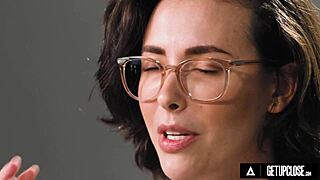 Ever Seen Casey Calvert Masturbate Solo Up Close? How Does She Orgasm So Wild?