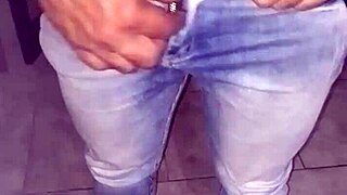 Dando pro pau grosso completo no red with transsexual oral