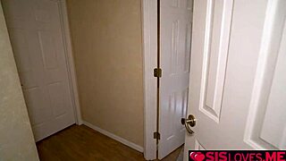 Kale Hammers Evelin Stone's Round Booty and Tight Pussy Hard