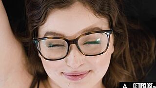 wow, i can’t even with this big ass college hottie Leana Lovings takin’ it!