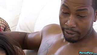 Jane Wilde says, 'Watch me cuckold him'