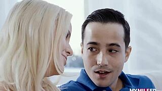 Pleasing mommy Slimthick Vic with hardcore doggystyle fucking