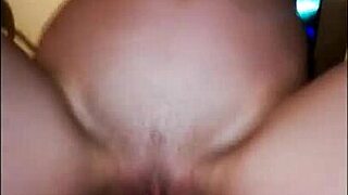 Tinder Date Riding Cock Leads To Squirting Explosion.