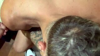 Skinny Twink Hunts Monster Cock Outdoors in Matagel Engenheiro Goulart Park