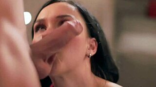 Erotic blowjob leads to cumshot facial