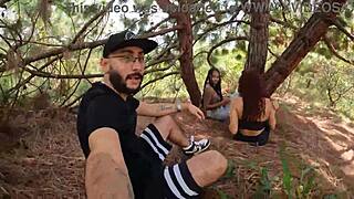 וואו! שלישייה בחוץ עם שתי חברות לטיניות