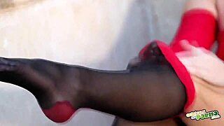 Sandra Wood solo fingering her pussy outdoors in public!