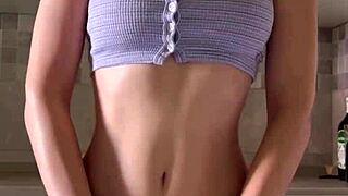 Hey, wanna touch my wet pussy now? - Maiskii