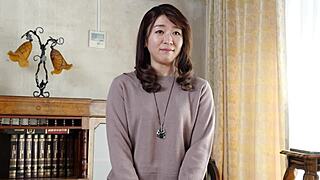 STEP SISTER GIVES OPINION ON COCK