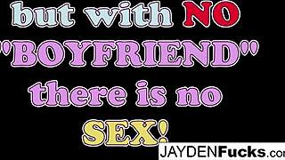 Jayden’s alone in the dressing room and she is pleasuring herself.