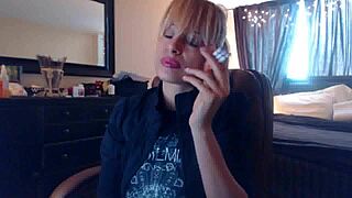 Sandi Smoking Cigarettes