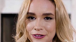 Intimate With Blonde Next Door - Khloe Kingsley Robby Apples