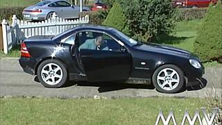 Blond horer tar kukken min i badet, faen hun er god. Kan ikke tro hvor bra hun suger den!