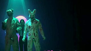 Animatronics alive at night just to screw asian teen guard! 😱