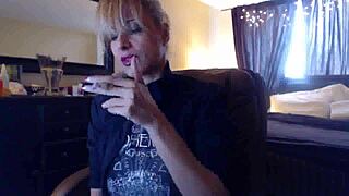 Sandi Smoking Cigarettes